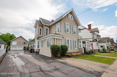 143 Bleecker St, Gloversville, NY 12078