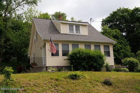 176 Touareuna Rd, Glenville, NY 12302