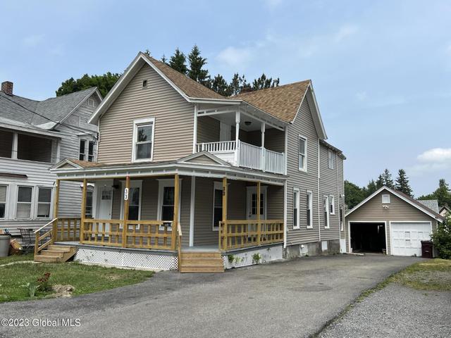 33 5th Ave, Gloversville, NY 12078