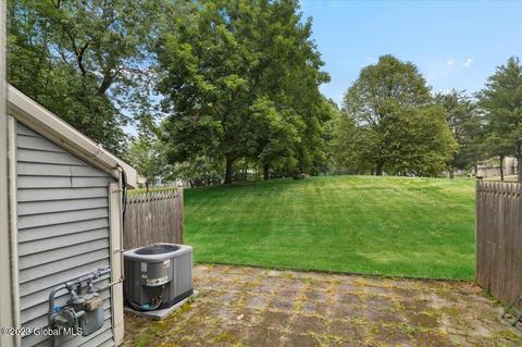 3 Hale Dr, Halfmoon, NY 12065 photo 14