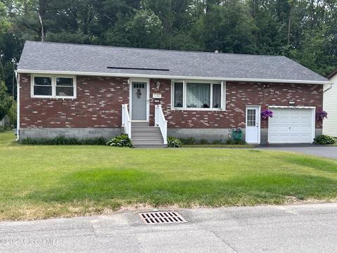440 Duglin Ave, Schenectady, NY 12303