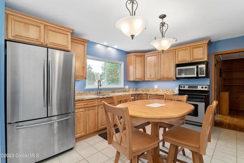 138 Pleasantview Dr, Cobleskill, NY 12043 photo 6
