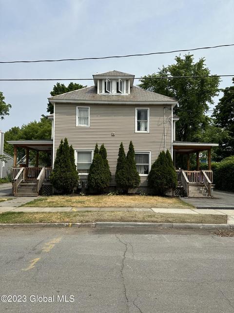 38 Mason St, Glens Falls, NY 12801
