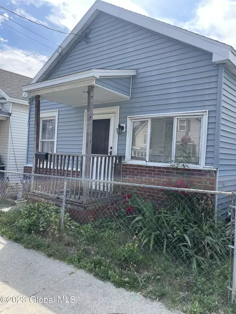 1521 Broadway, Rensselaer, NY 12144