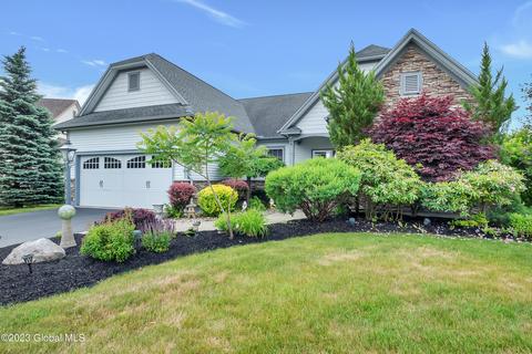 9 Clendon Ct, Mechanicville, NY 12118 photo 3