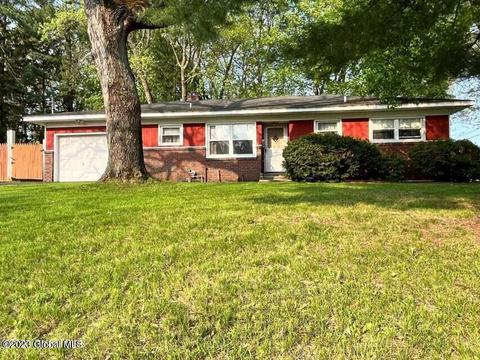 6 June Dr, Albany, NY 12211