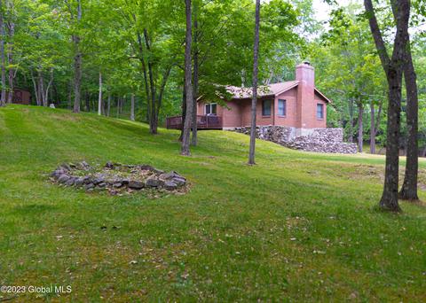 3371 State Route 150, Schodack, NY 12061