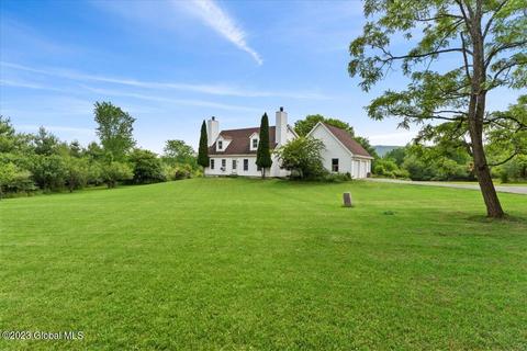 750 Jefferson Hill Rd, Nassau, NY 12123