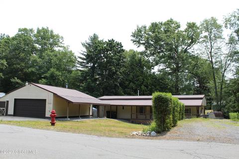 760 Arnold St, Ballston Spa, NY 12020