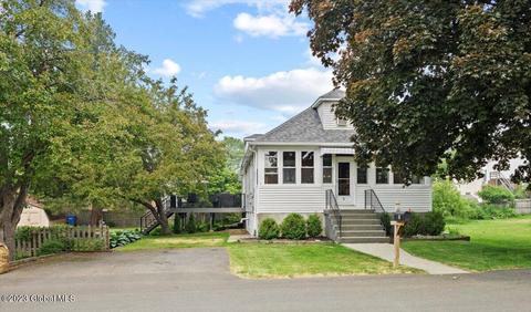 5 Beach Ave, Albany, NY 12203