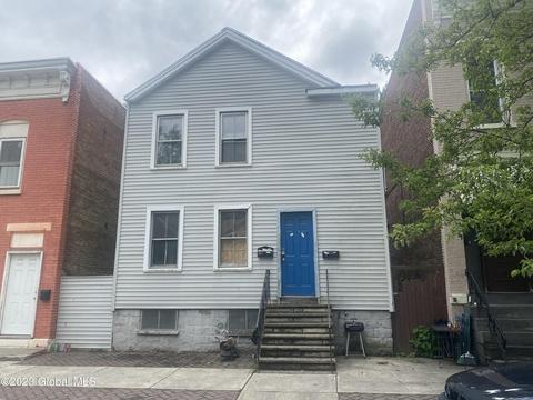 532 2nd St, Troy, NY 12180