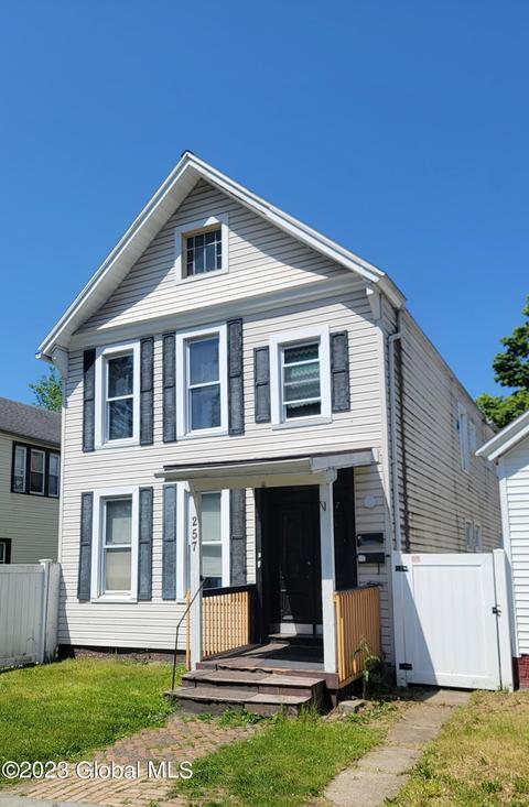 257 4th Ave, Troy, NY 12182