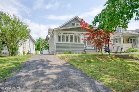 87 Van Schoick Ave, Albany, NY 12209
