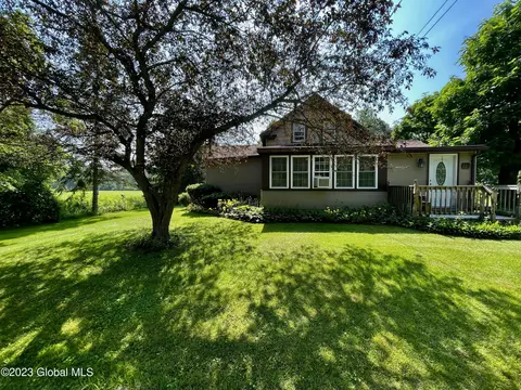 191 County Route 75, Mechanicville, NY 12118
