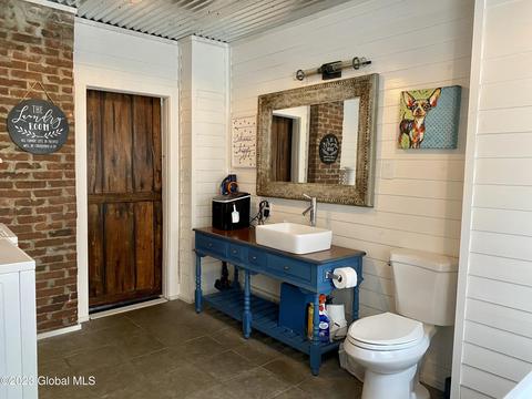 121 Pine St, Corinth, NY 12822 photo 5