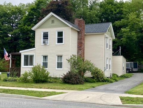 121 Pine St, Corinth, NY 12822