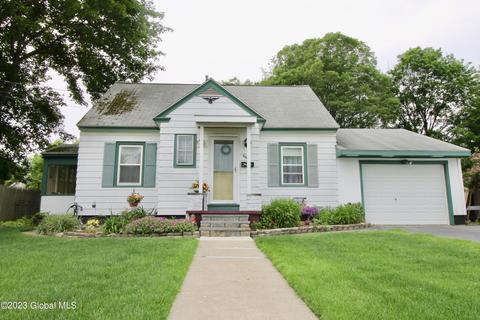 66 Platt St, Glens Falls, NY 12801