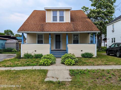 9 Dudley St, Glens Falls, NY 12801