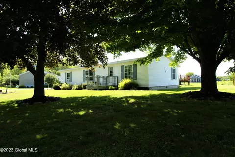 71 River Valley Dr, Granville, NY 12832