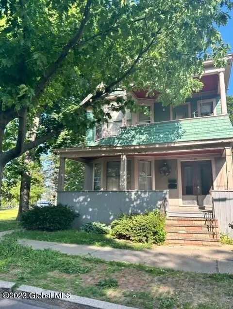 30 Walter St, Albany, NY 12204