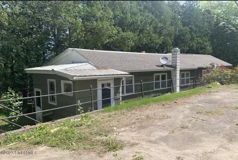 108 Lovers Leap Rd, Little Falls, NY 13365
