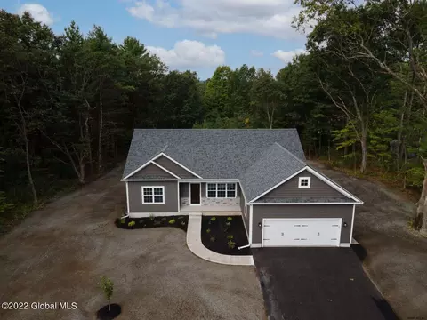 184 Ruggles Rd, Wilton, NY 12831