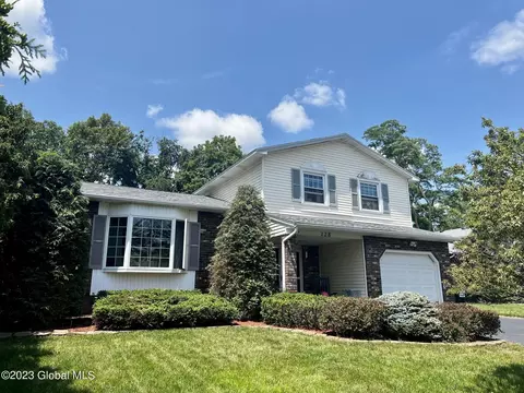 128 Sylvia Ln, Rotterdam, NY 12306