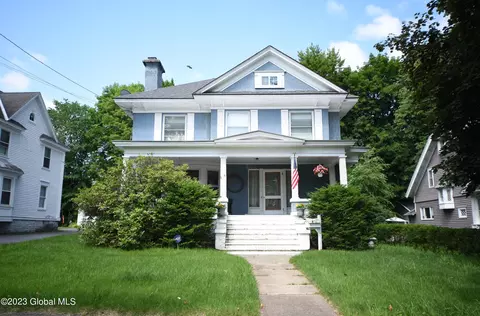 5 Kingsboro Ave, Gloversville, NY 12078