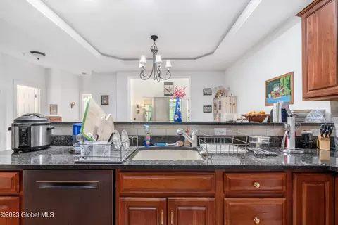 103 Vly Pointe Dr, Schenectady, NY 12309 photo 9