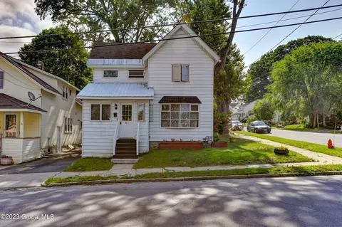 81 S Judson St, Gloversville, NY 12078