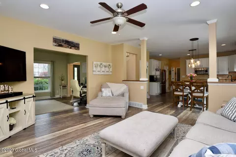 17 Green Fields Dr, Mechanicville, NY 12118 photo 13