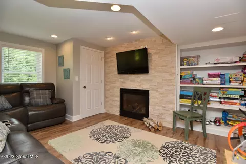 17 Green Fields Dr, Mechanicville, NY 12118 photo 30