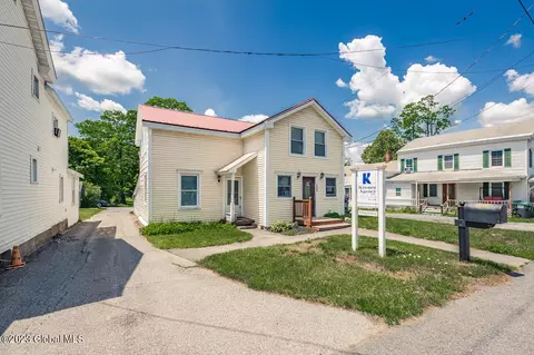 5243 Sacandaga Rd, Galway, NY 12074