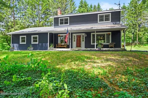 68 Birch Dr, West Sand Lake, NY 12196