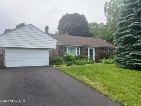 20 Aspinwall Rd, Albany, NY 12211