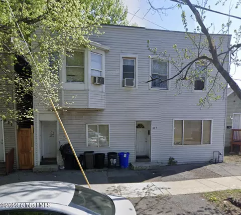 649 Third St, Albany, NY 12206