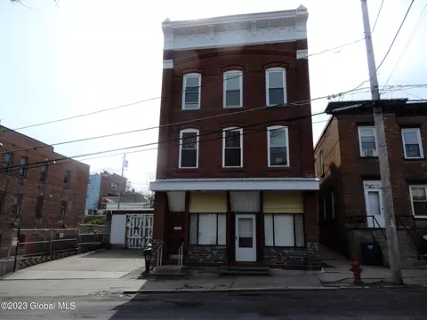 60-62 Willow St, Cohoes, NY 12047