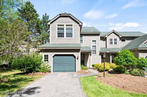 35 Lookout Mt Dr, Lake George, NY 12845