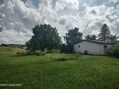 936 State Highway 162, Sprakers, NY 12166 photo 2