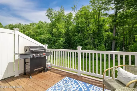 184 Paddock Cir, Schenectady, NY 12306 photo 30