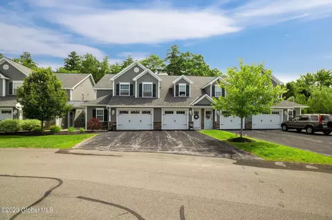 184 Paddock Cir, Schenectady, NY 12306 photo 32