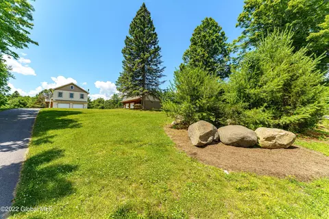 129 Hadlock Pond Rd, Fort Ann, NY 12827