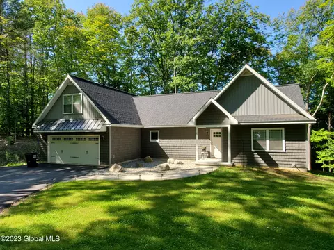 1 Mill Creek Rd, Corinth, NY 12822