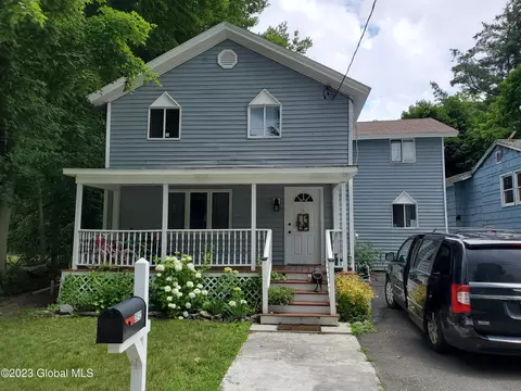 3512 New St, Valatie, NY 12184