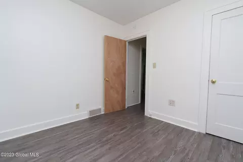 64 Cuthbert St, Schenectady, NY 12302 photo 12