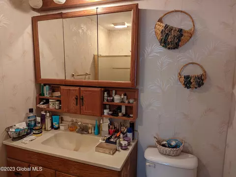 810 State St, Schenectady, NY 12307 photo 25