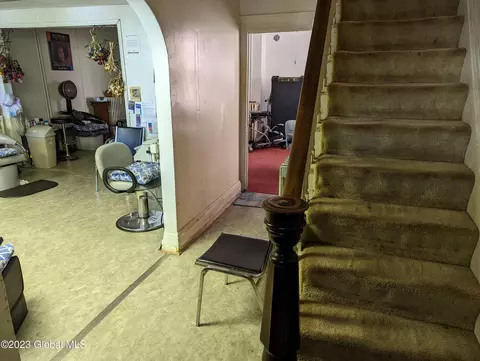810 State St, Schenectady, NY 12307 photo 7
