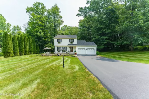 780 Schuyler Way, Milton, NY 12020
