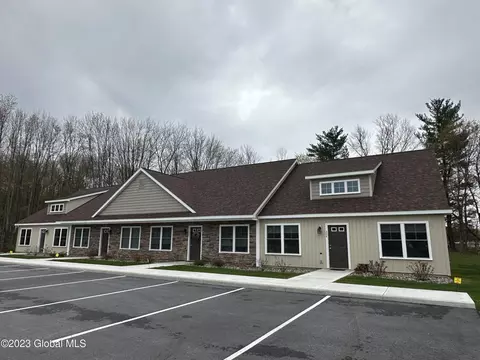 486 Garrett Rd, Ballston Spa, NY 12020
