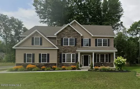 51 Heritage Pointe Dr, Clifton Park, NY 12065